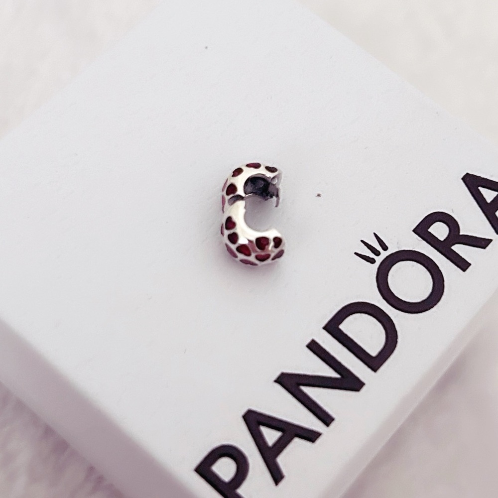 PANDORA Hearts Round Clip Charm w/box - Picture 7 of 7